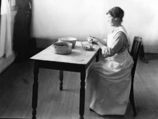 woman making food