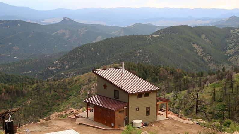 cabin fever off grid home