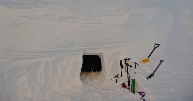 how to build a snow cave