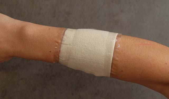 How to Make a Bandage: The Definitive Guide to Improvised Bandaging