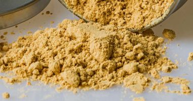 The Best Powdered Peanut Butter Options in 2022 [That Taste Good!]