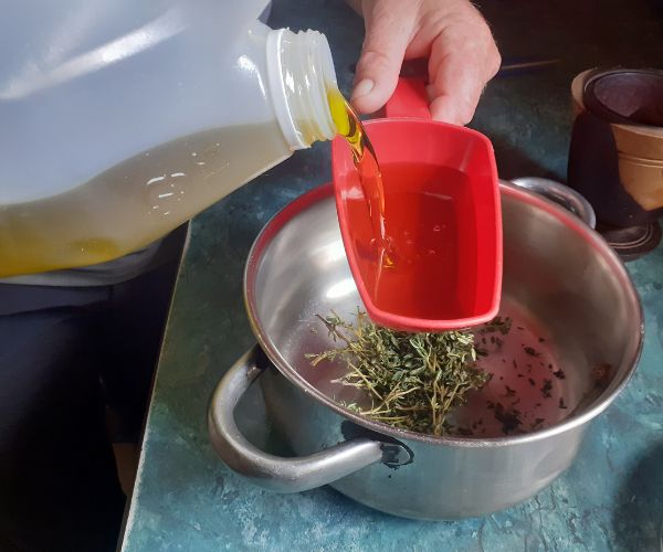 crushed thyme in a saucepan