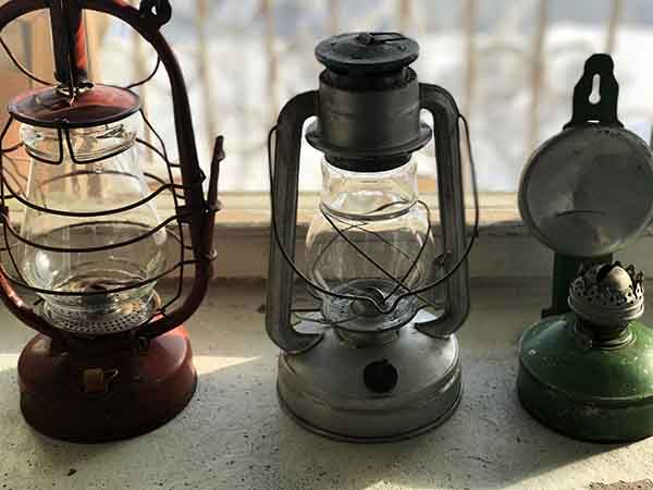 types of kerosenen lanterns